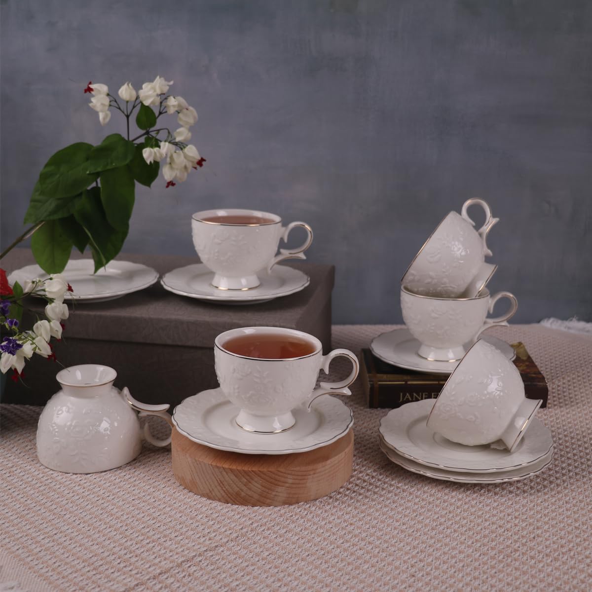 12 Pieces Porcelain Tea Cups and Saucers Set of 6 B511