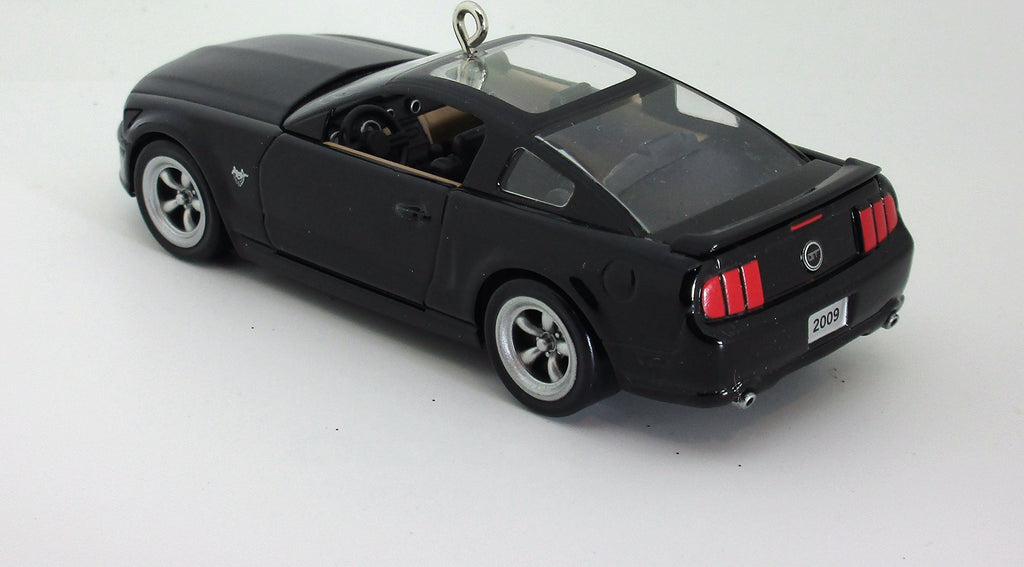 2009 Ford Mustang GT Ornament W44043