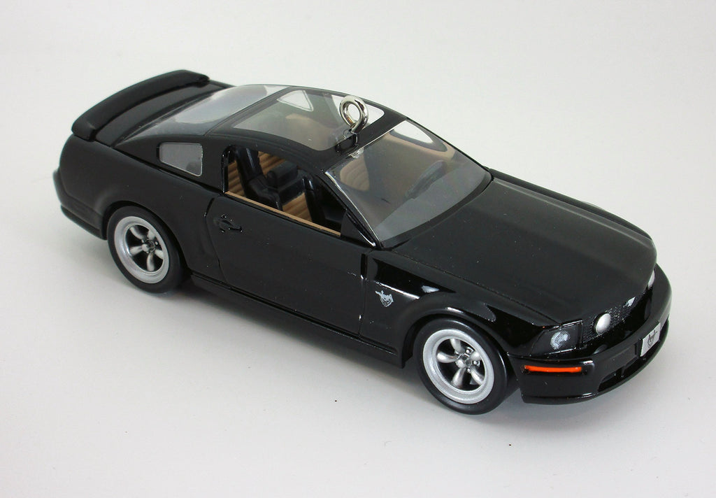 2009 Ford Mustang GT Ornament W44043