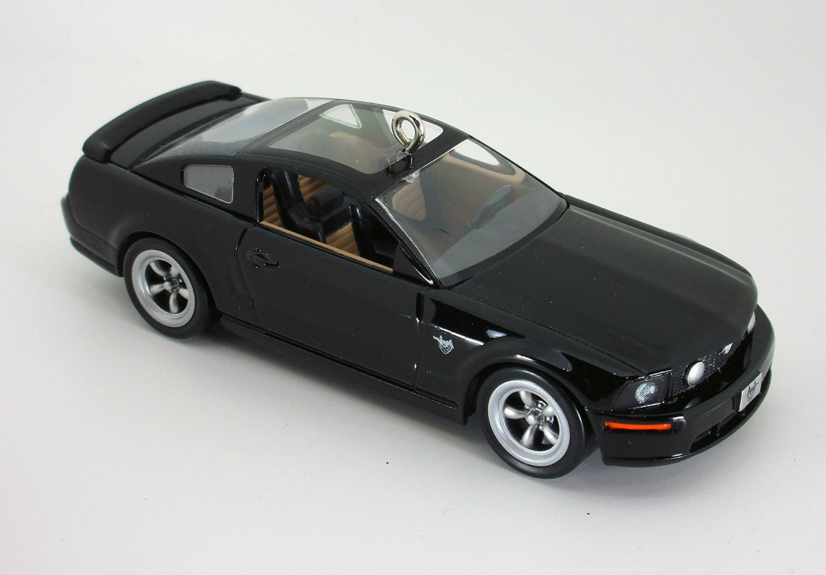 2009 Ford Mustang GT Ornament W44043
