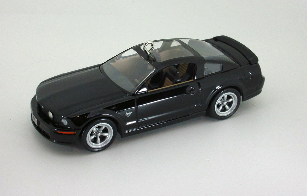 2009 Ford Mustang GT Ornament W44043