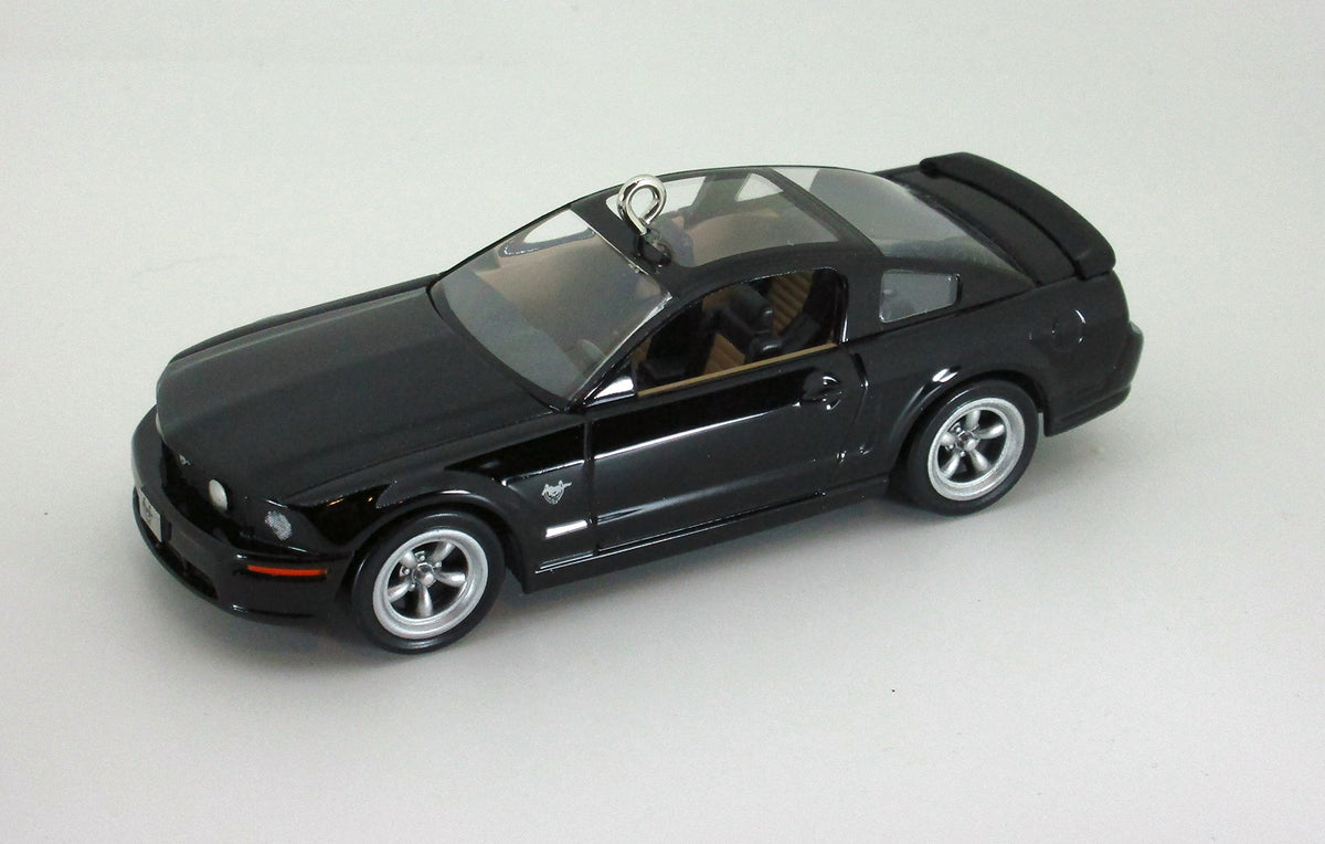 2009 Ford Mustang GT Ornament W44043